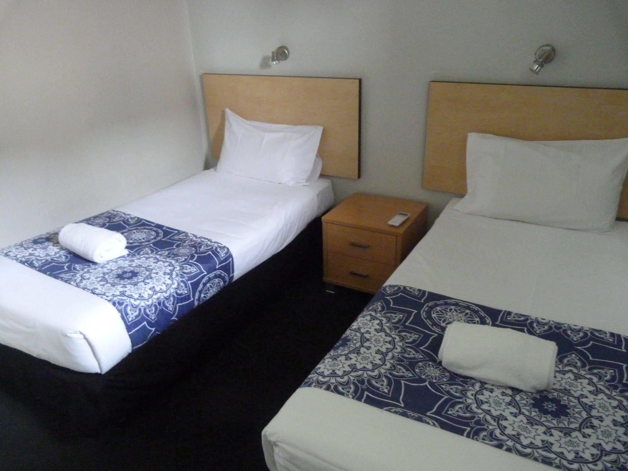 Alara Motor Inn Макай Екстериор снимка