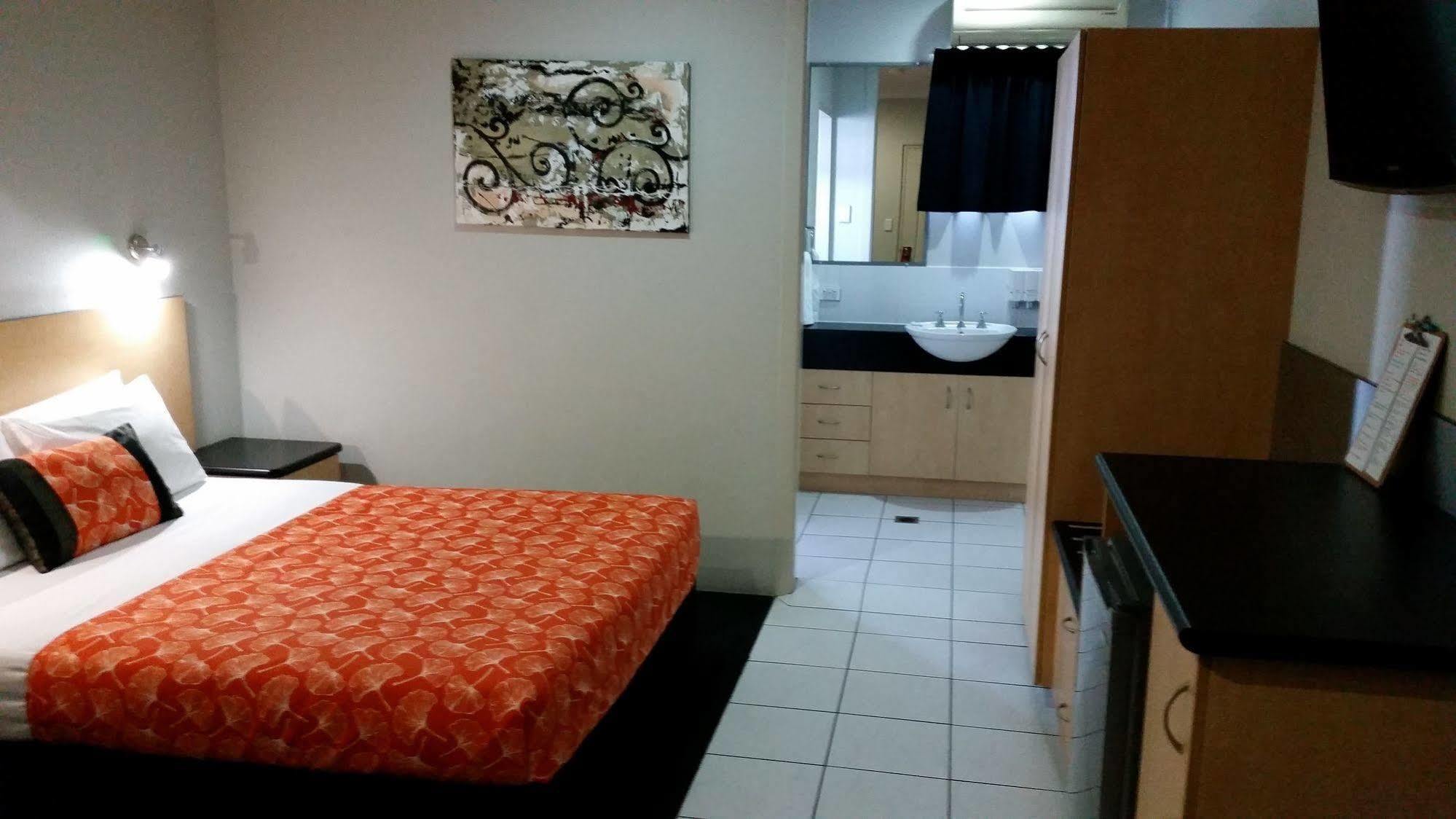 Alara Motor Inn Макай Екстериор снимка